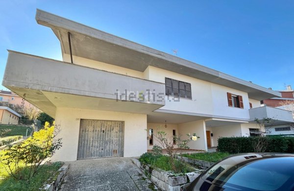 appartamento in vendita a Cupramontana