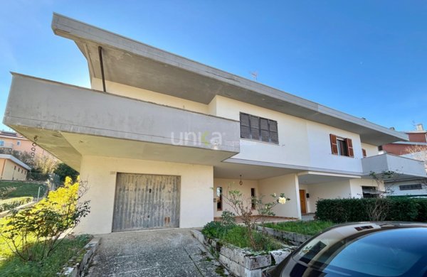 appartamento in vendita a Cupramontana