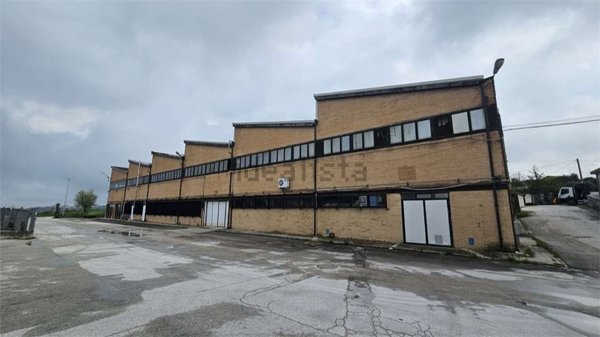 casa semindipendente in vendita a Cupramontana