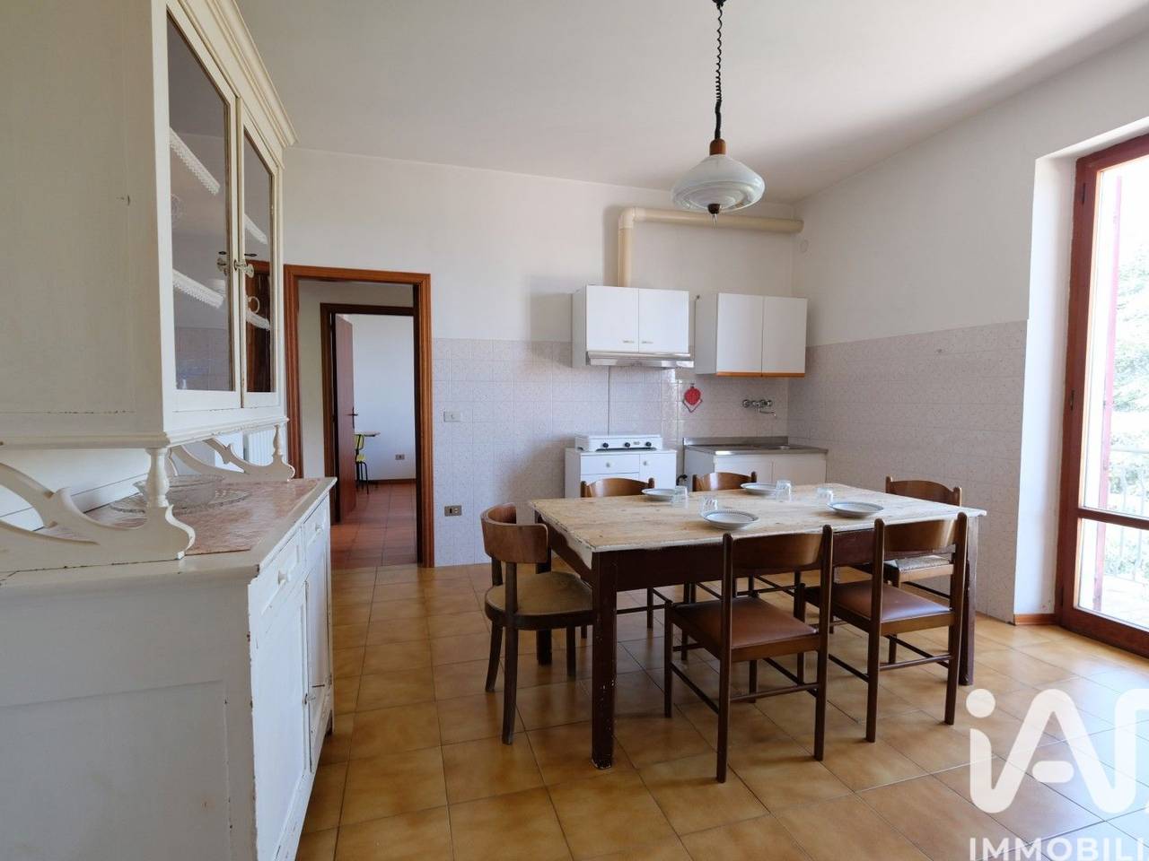 casa indipendente in vendita a Cupramontana
