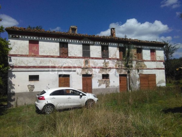 casa indipendente in vendita a Cupramontana