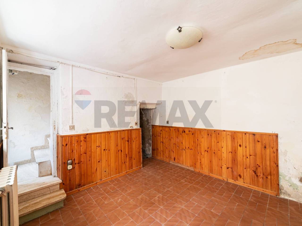 casa indipendente in vendita a Cupramontana