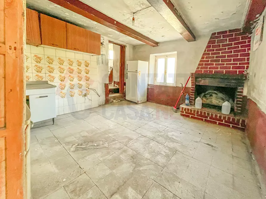 casa indipendente in vendita a Cupramontana