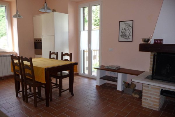 appartamento in vendita a Fabriano in zona Valleremita