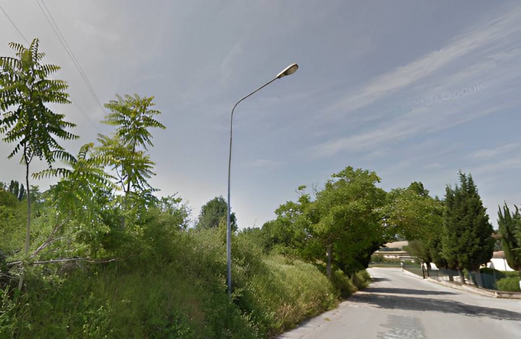 terreno edificabile in vendita a Fabriano in zona Albacina