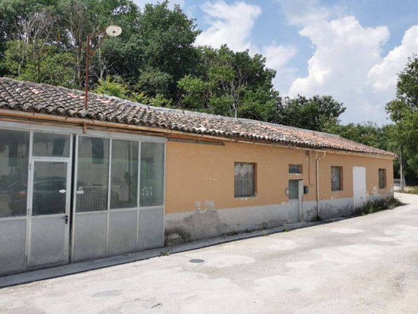 ufficio in vendita a Fabriano