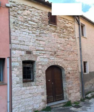 appartamento in vendita a Fabriano in zona Cupo