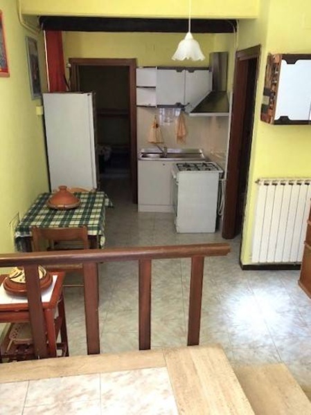 casa indipendente in vendita a Fabriano