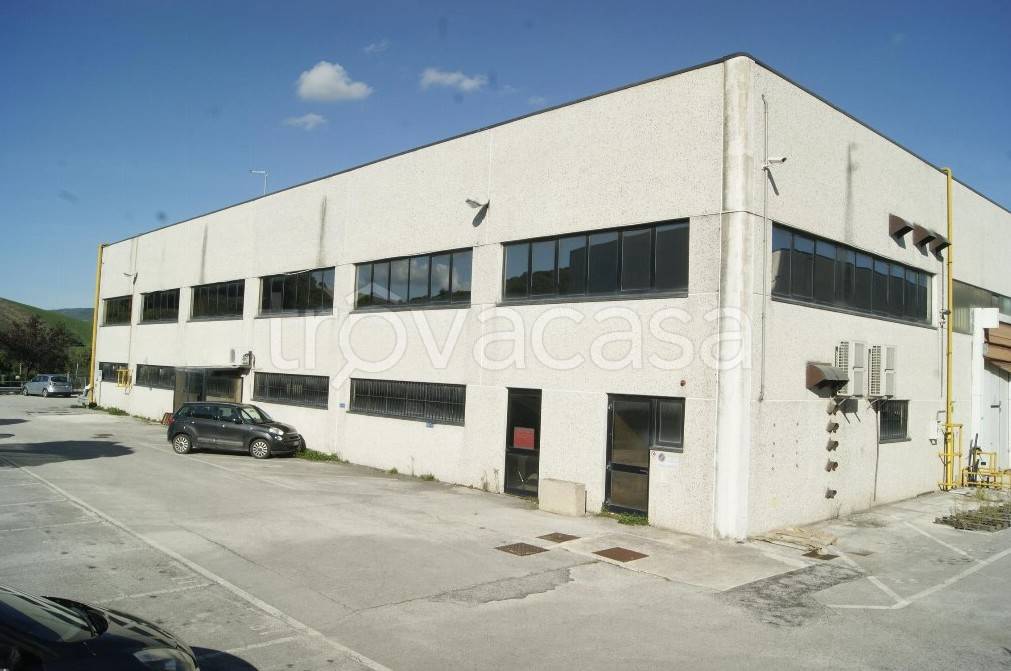 terreno edificabile in vendita a Fabriano in zona Marischio