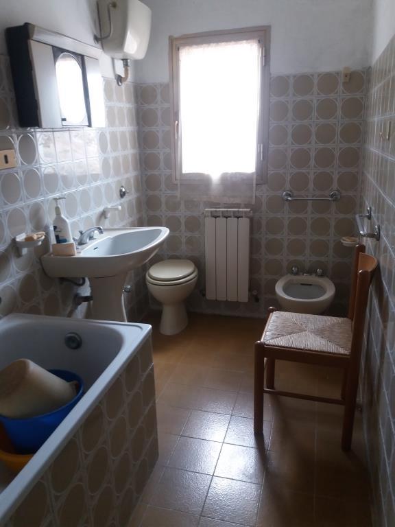 casa indipendente in vendita a Fabriano