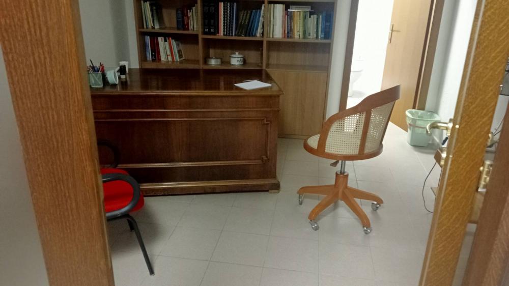 ufficio in vendita a Fabriano