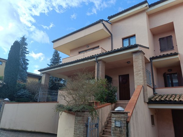 appartamento in vendita a Fabriano