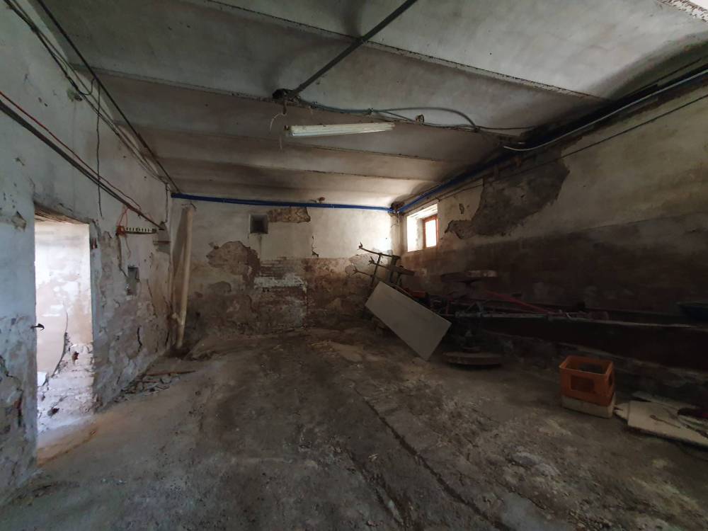 rudere in vendita a Fabriano in zona Moscano