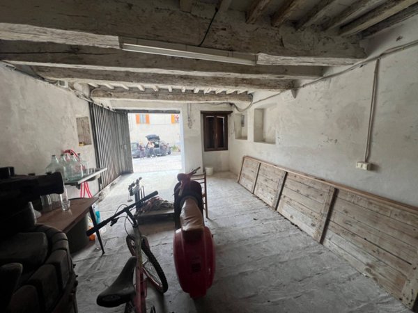 intera palazzina in vendita a Fabriano in zona San Michele
