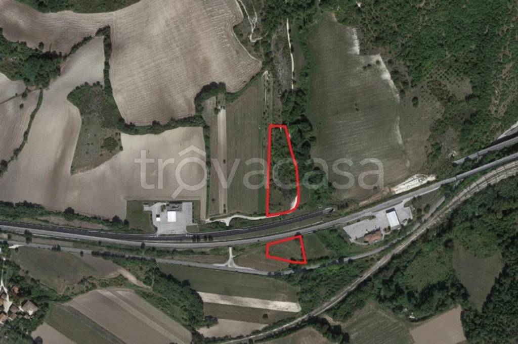 terreno agricolo in vendita a Fabriano in zona Rocchetta