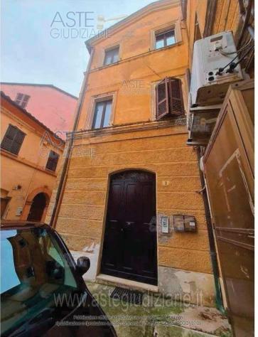 terreno edificabile in vendita a Fabriano