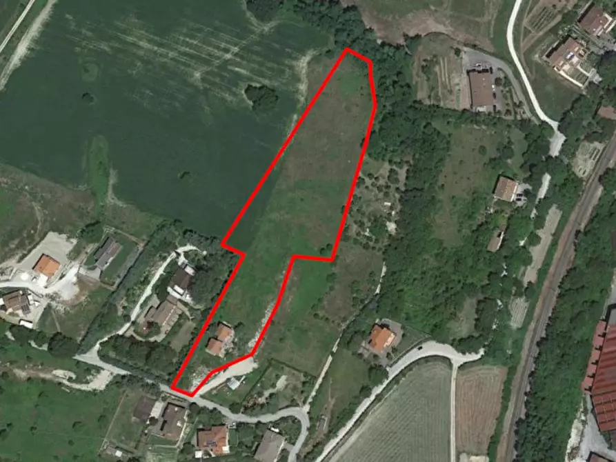 casa indipendente in vendita a Fabriano