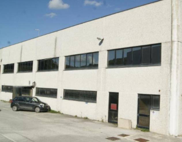 terreno edificabile in vendita a Fabriano in zona Marischio