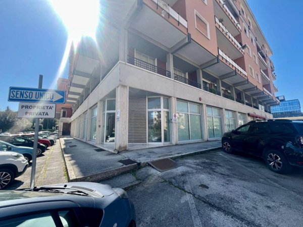 ufficio in vendita a Fabriano