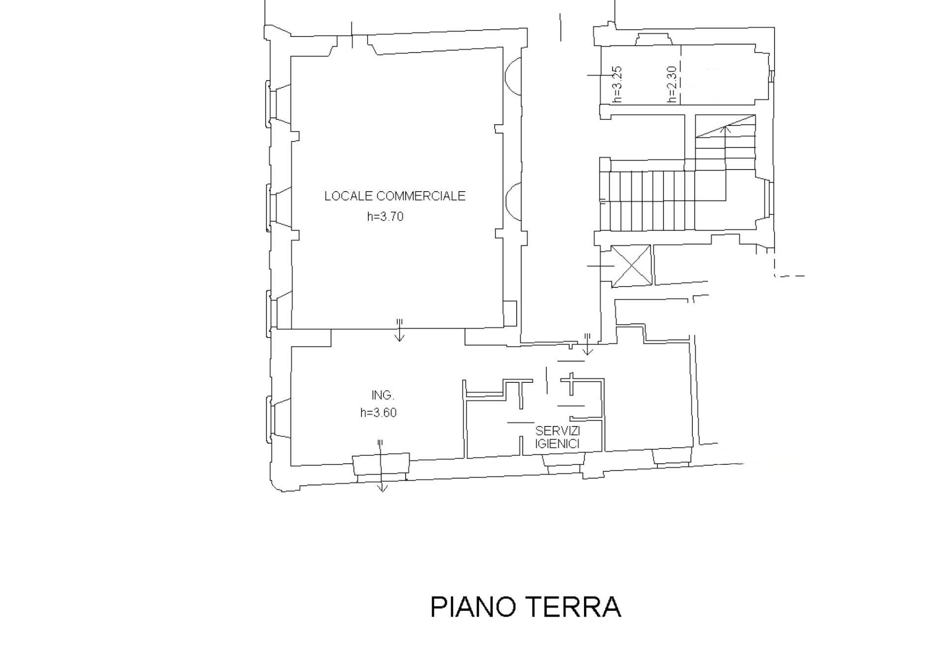 locale commerciale in vendita a Fabriano