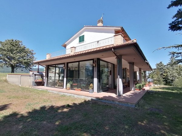 casa indipendente in vendita a Fabriano in zona San Donato