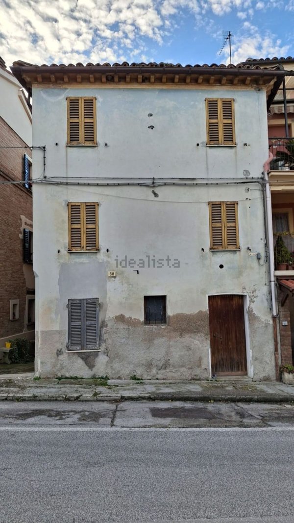 casa semindipendente in vendita a Fabriano in zona San Michele