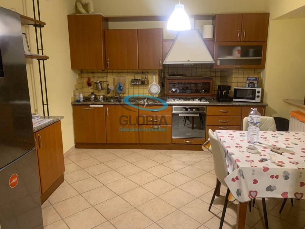 casa indipendente in vendita a Fabriano in zona Marischio