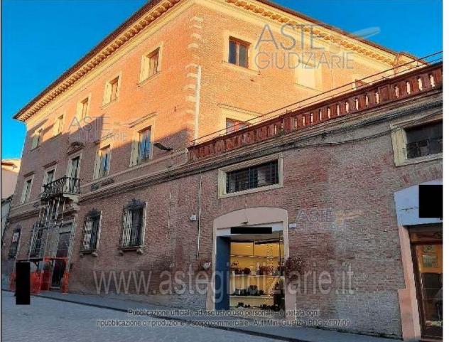 negozio in vendita a Fabriano