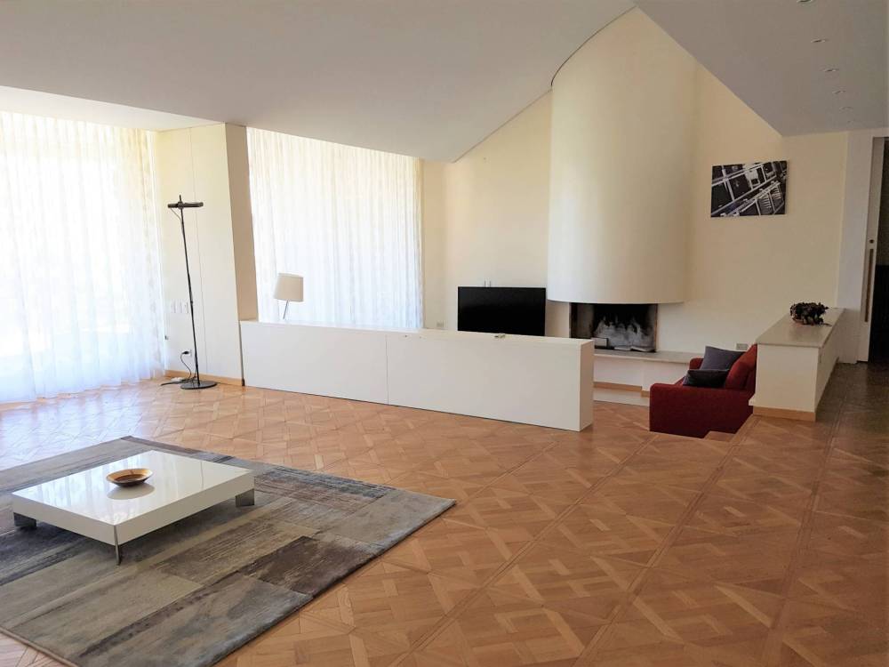casa indipendente in vendita a Fabriano