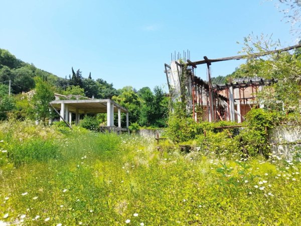 terreno agricolo in vendita a Fabriano