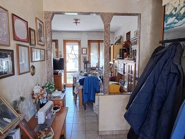 casa indipendente in vendita a Fabriano