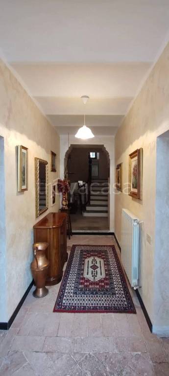 casa indipendente in vendita a Fabriano in zona Melano