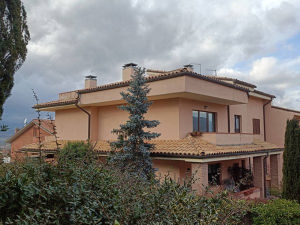 appartamento in vendita a Fabriano