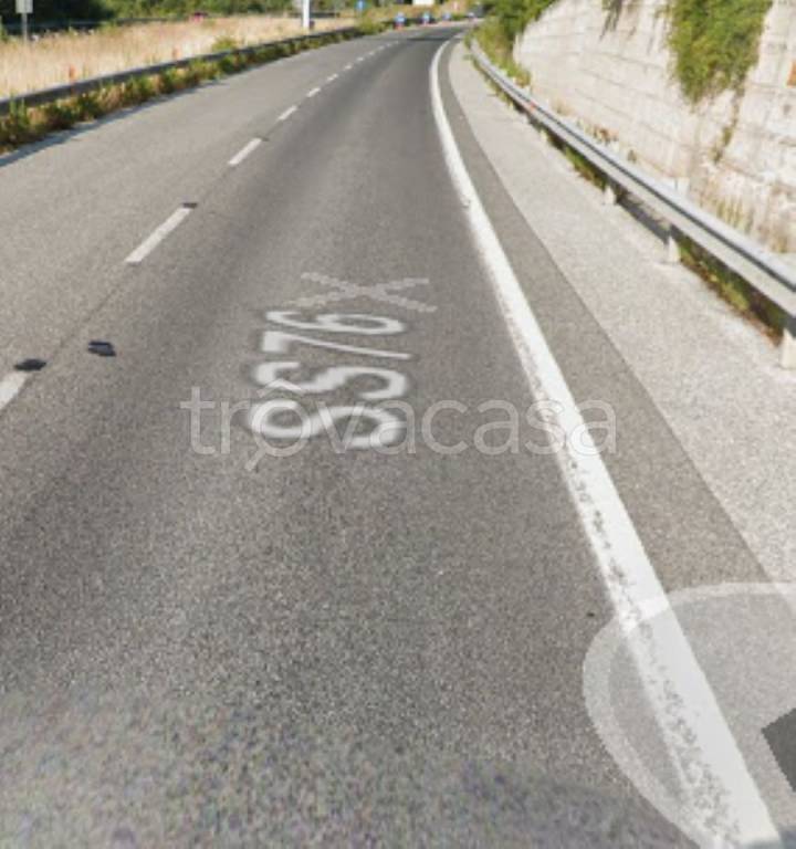 appartamento in vendita a Fabriano in zona Rocchetta