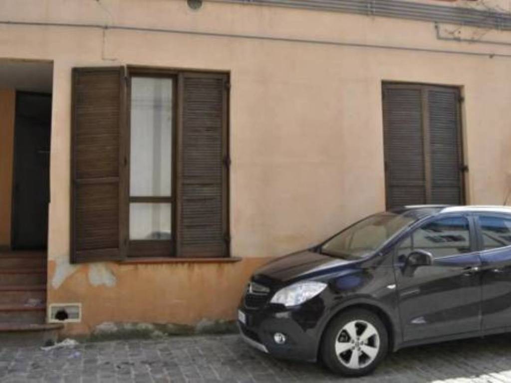 ufficio in vendita a Fabriano