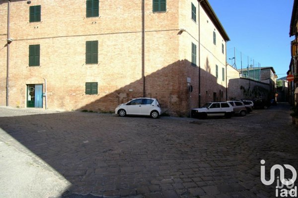 negozio in vendita a Fabriano