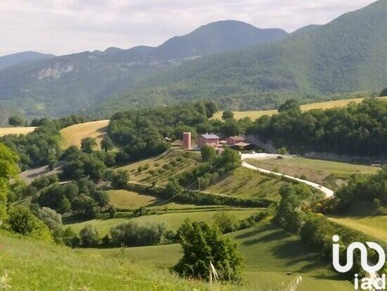 negozio in vendita a Fabriano
