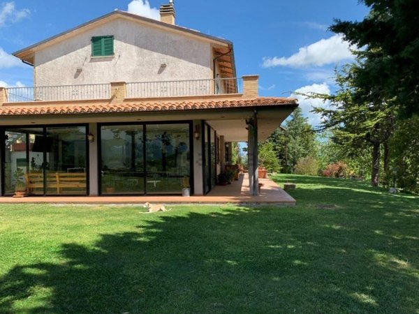 casale in vendita a Fabriano