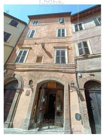 negozio in vendita a Fabriano