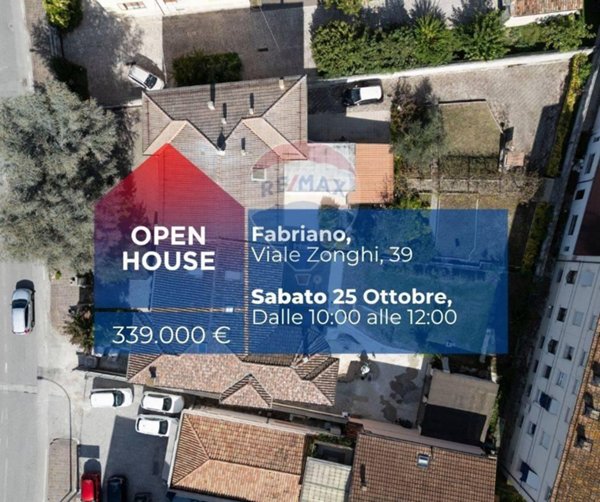 casa indipendente in vendita a Fabriano