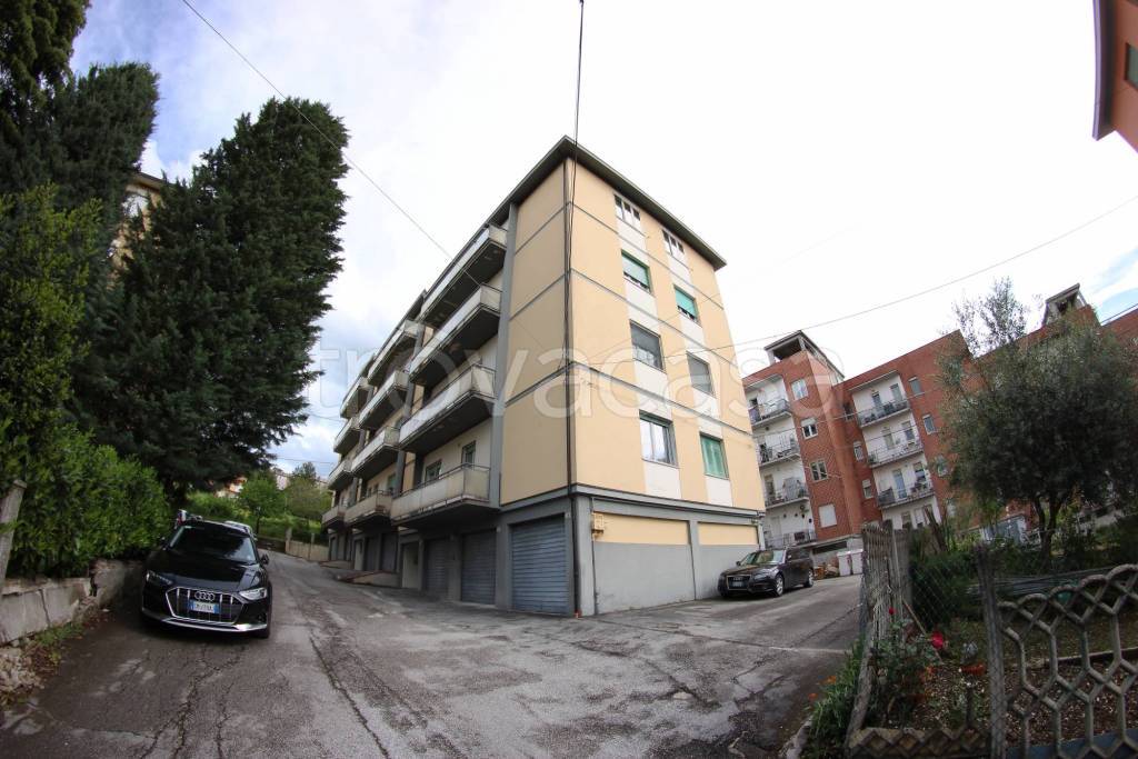 appartamento in vendita a Fabriano