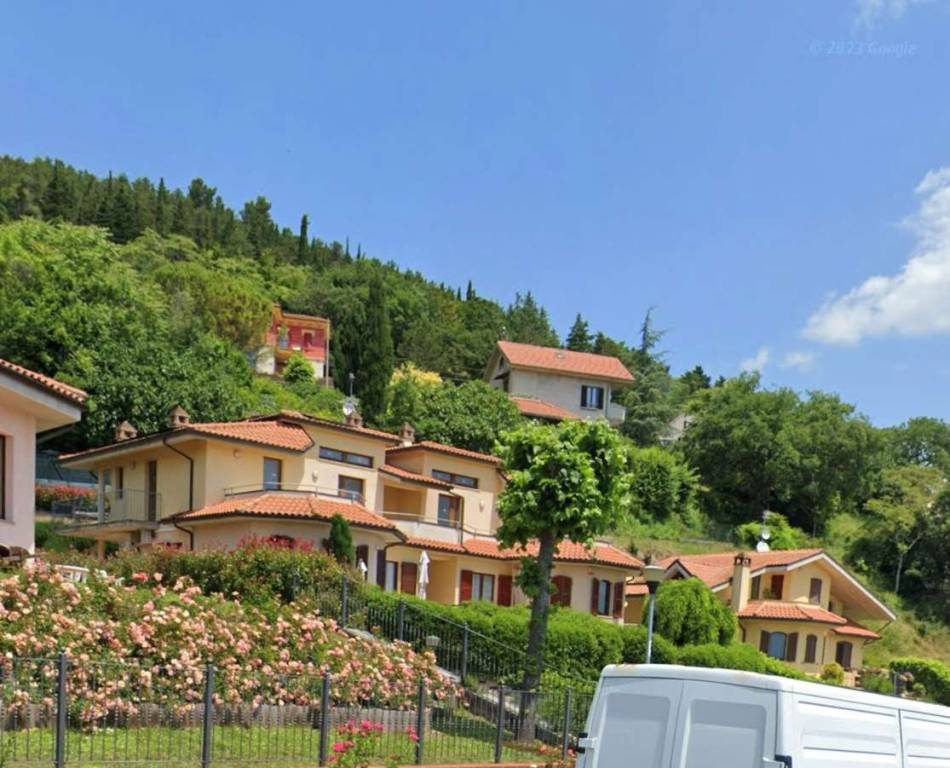 terreno edificabile in vendita a Fabriano