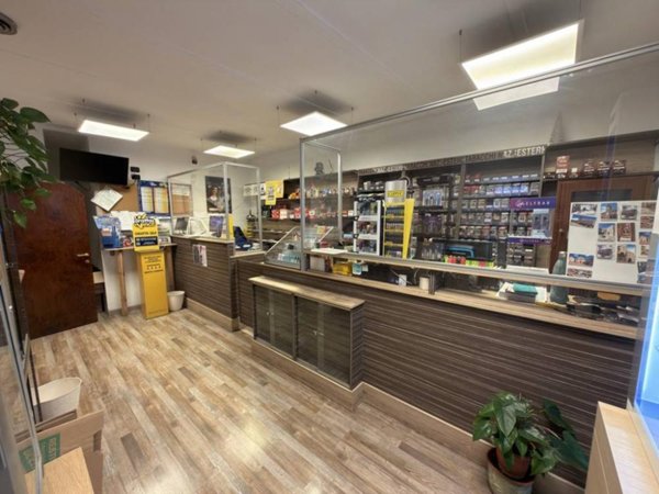 negozio in vendita a Fabriano