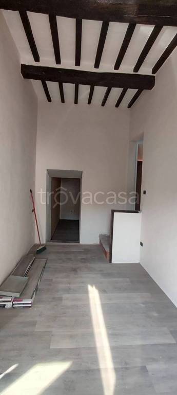 casa indipendente in vendita a Fabriano