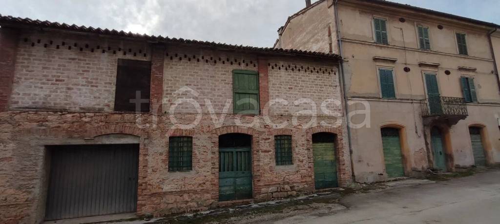 casa indipendente in vendita a Fabriano in zona Campodiegoli