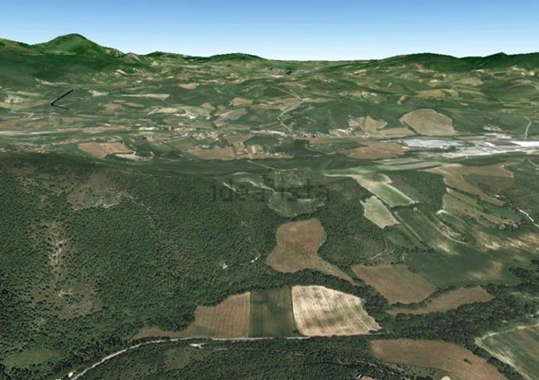 casa indipendente in vendita a Fabriano in zona Varano