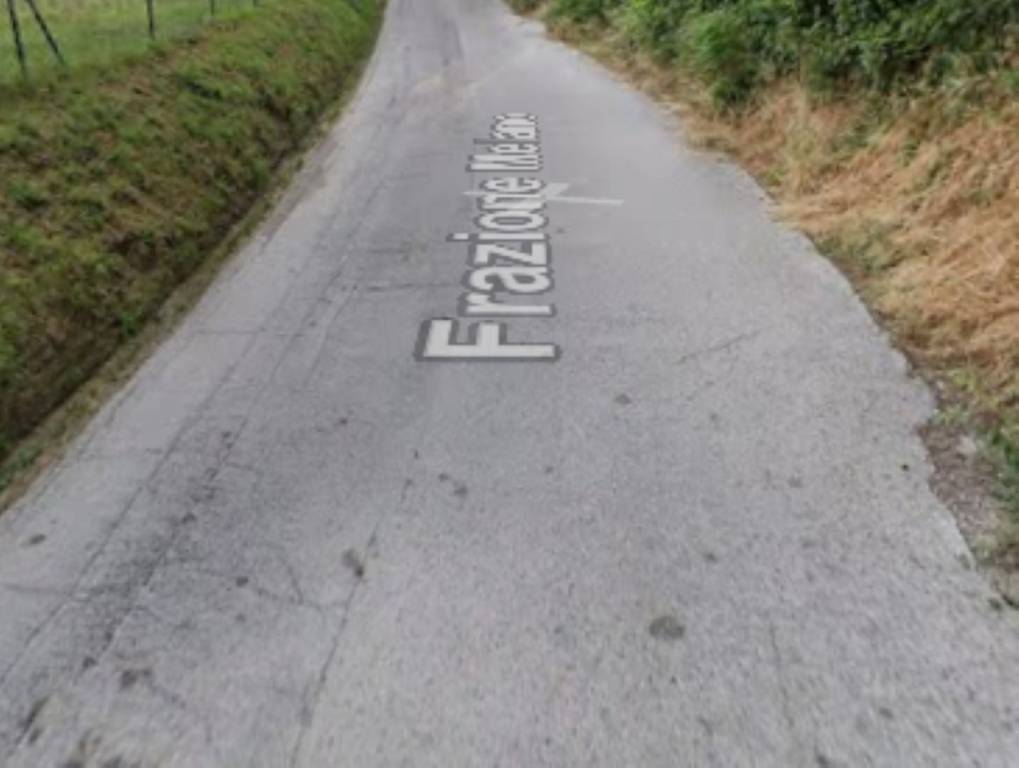 locale commerciale in vendita a Fabriano in zona Melano