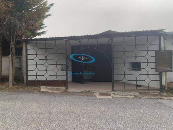 appartamento in vendita a Fabriano in zona Borgo Tufico
