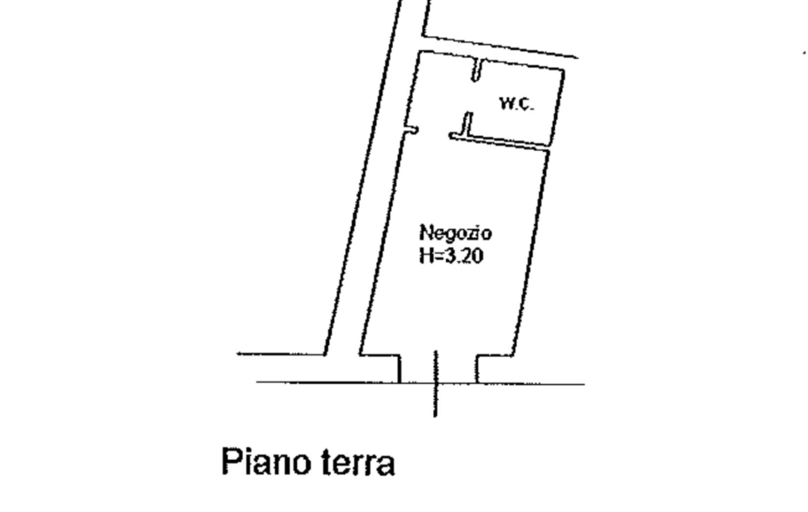 locale commerciale in vendita a Fabriano