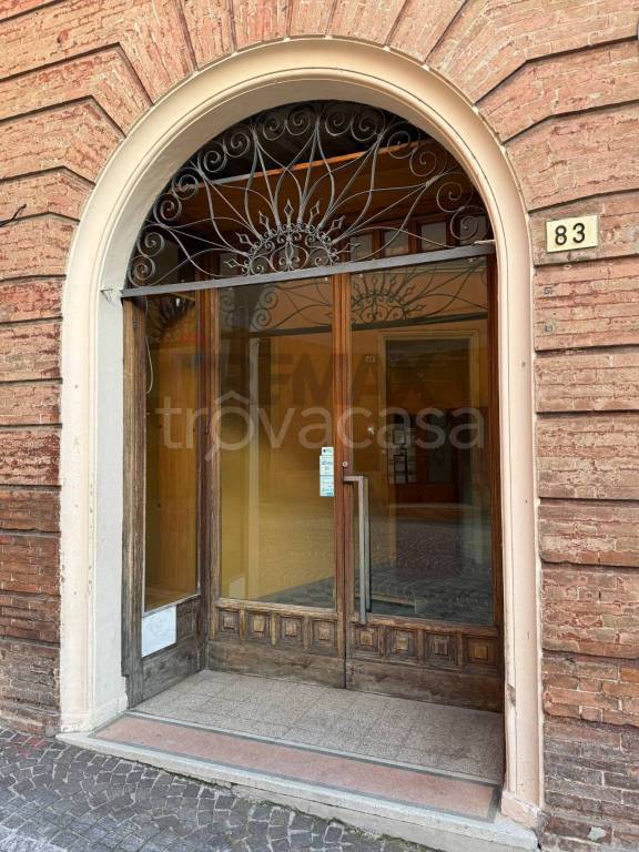 negozio in vendita a Fabriano